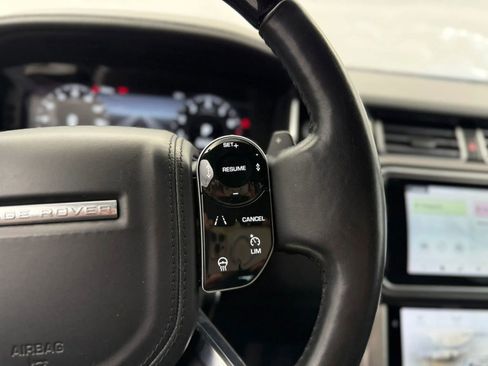 Used 2020 Land Rover Range Rover HSE image 15