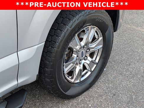 Used 2017 Ford F150 XLT w/ Equipment Group 302A Luxury AWD/4WD image 12