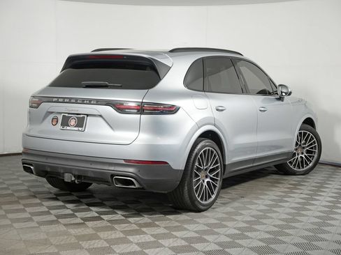 Certified 2023 Porsche Cayenne AWD/4WD image 7