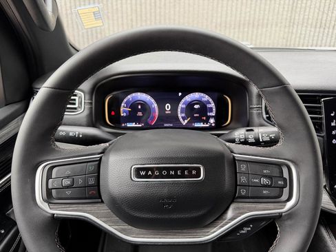 Used 2023 Jeep Wagoneer Series III w/ Convenience Group I image 44