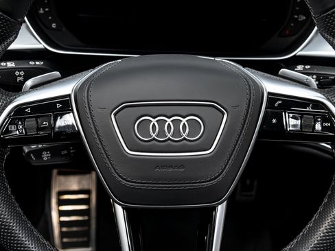 Used 2023 Audi S8 4.0T quattro image 62