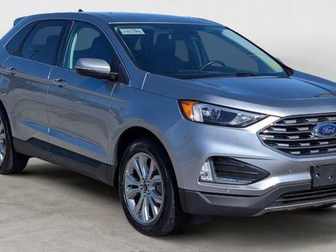 Used 2024 Ford Edge Titanium image 5