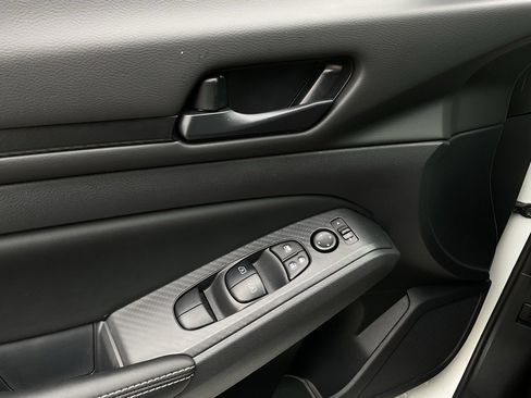 New 2026 Nissan Altima 2.5 SV FWD image 17