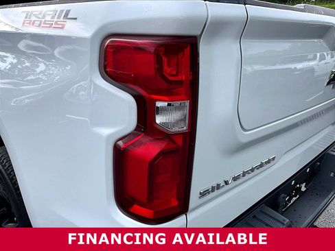Used 2021 Chevrolet Silverado 1500 LT Trail Boss w/ Convenience Package II AWD/4WD image 21