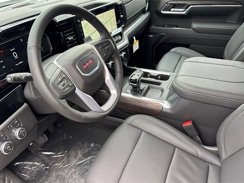 New 2026 GMC Sierra 1500 SLT w/ SLT Premium Plus Package image 10
