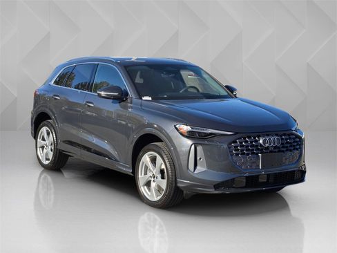 New 2025 Audi Q5 Premium Plus image 8