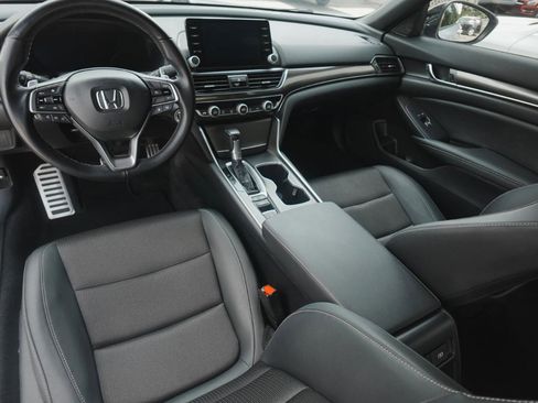 Used 2022 Honda Accord Sport image 6