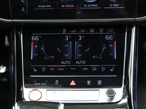 Used 2020 Audi S8 L w/ S8 Executive Package AWD/4WD image 32