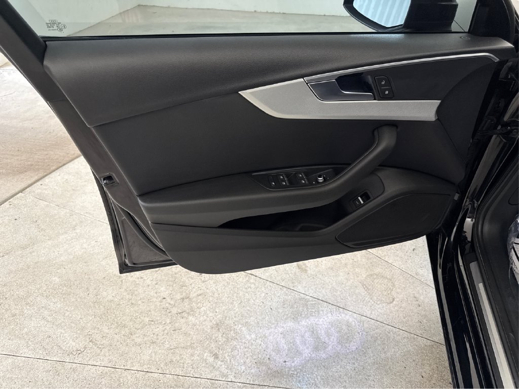 Used 2017 Audi A4 2.0T Premium FWD image 32