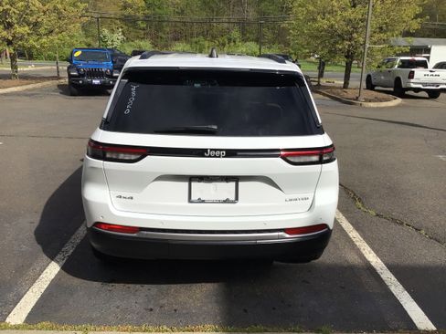 New 2026 Jeep Grand Cherokee Limited AWD/4WD image 6
