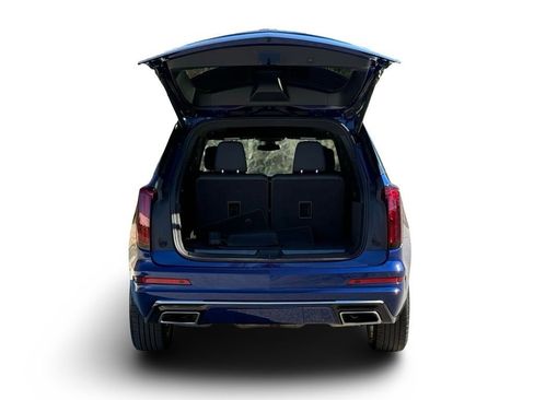 Certified 2025 Cadillac XT6 Premium Luxury image 15