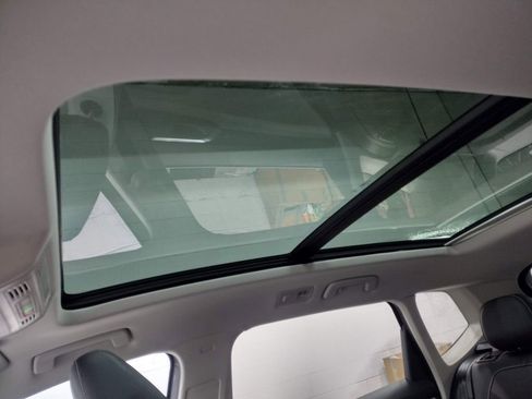 New 2025 Volkswagen Taos SE image 21