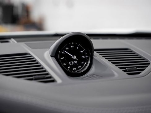 Used 2022 Porsche 911 GT3 RS image 12