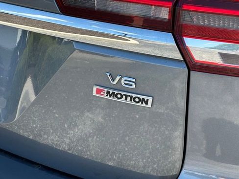 Used 2018 Volkswagen Atlas SE AWD/4WD image 13