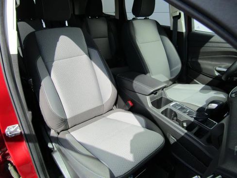 Certified 2018 Ford Escape SE w/ SE Sync 3 Package AWD/4WD image 8