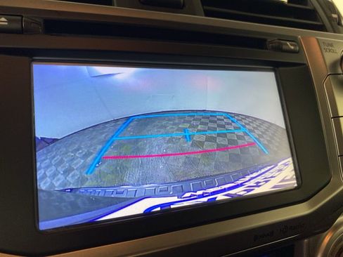 Used 2018 Toyota 4Runner Limited image 30