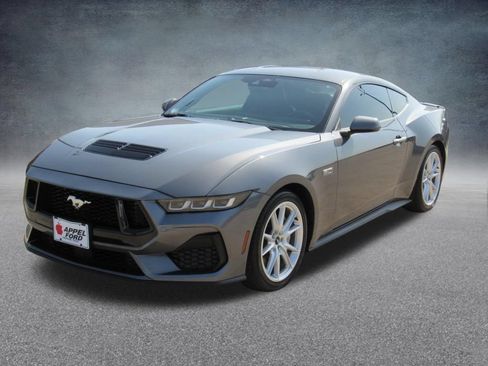 Used 2024 Ford Mustang GT Premium RWD image 2