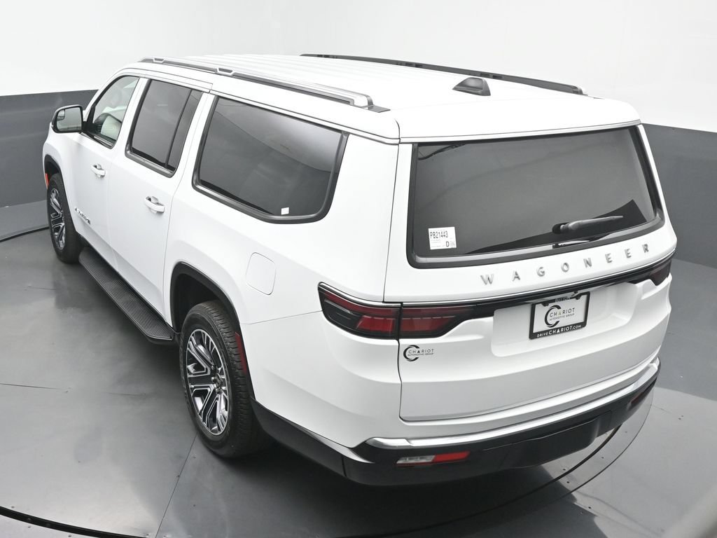 Used 2025 Jeep Wagoneer L 4WD image 46