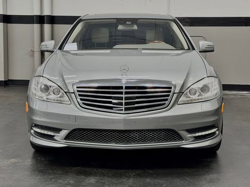 Used 2010 Mercedes-Benz S 550 image 6