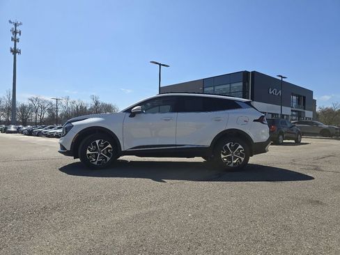 Used 2025 Kia Sportage EX w/ EX Premium Package image 14