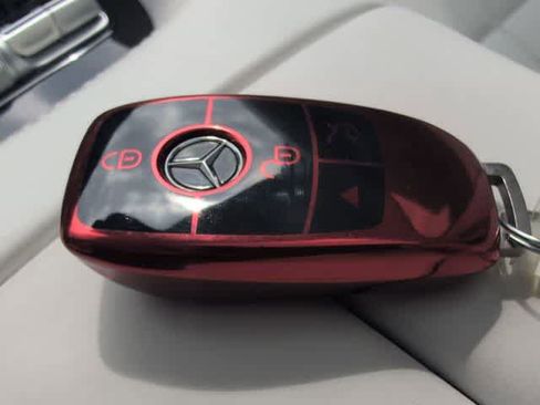 Used 2023 Mercedes-Benz Maybach GLS 600 4MATIC image 28