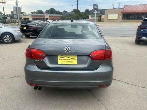 Used 2013 Volkswagen Jetta TDI FWD image 4