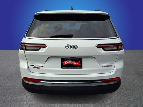 Used 2022 Jeep Grand Cherokee L Limited w/ MOPAR Finishing Package AWD/4WD image 5