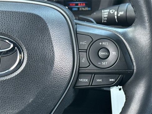 Used 2022 Toyota Corolla SE image 15