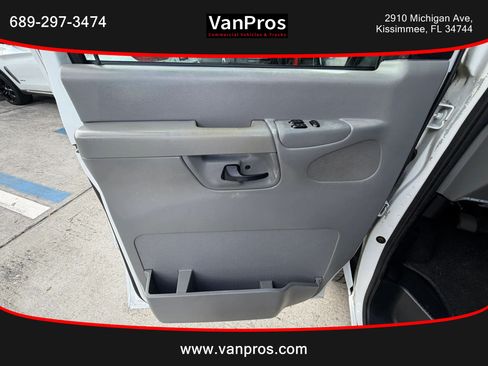 Used 2006 Ford E-250 and Econoline 250 RWD image 8