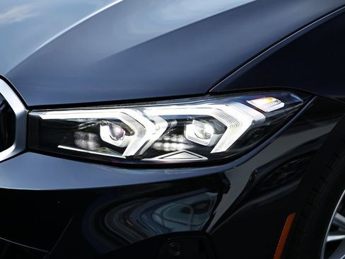 Used 2023 BMW 330i Sedan w/ Driving Assistance Package image 12