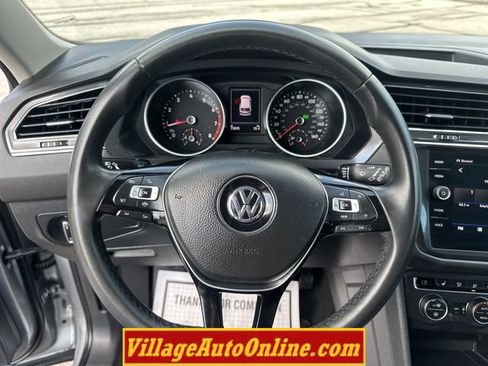 Used 2020 Volkswagen Tiguan SE w/ Panoramic Sunroof Package AWD/4WD image 26