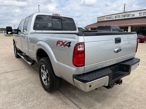 Used 2015 Ford F250 Lariat w/ Lariat Interior Package AWD/4WD image 5