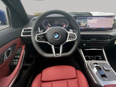 Used 2026 BMW 330i Sedan w/ M Sport Package RWD image 5