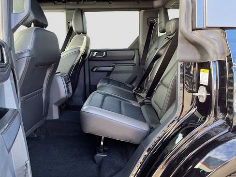 Used 2025 Ford Bronco Outer Banks image 24