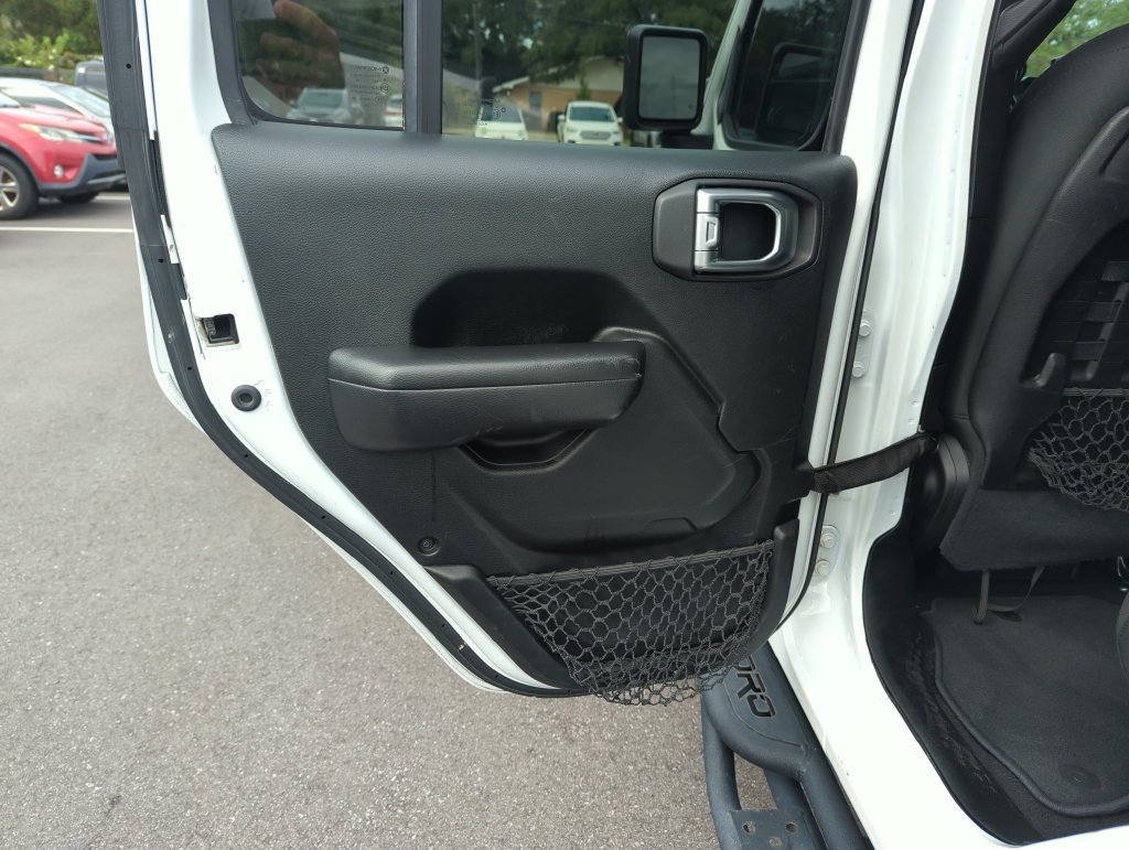 Used 2020 Jeep Gladiator Rubicon AWD/4WD image 27