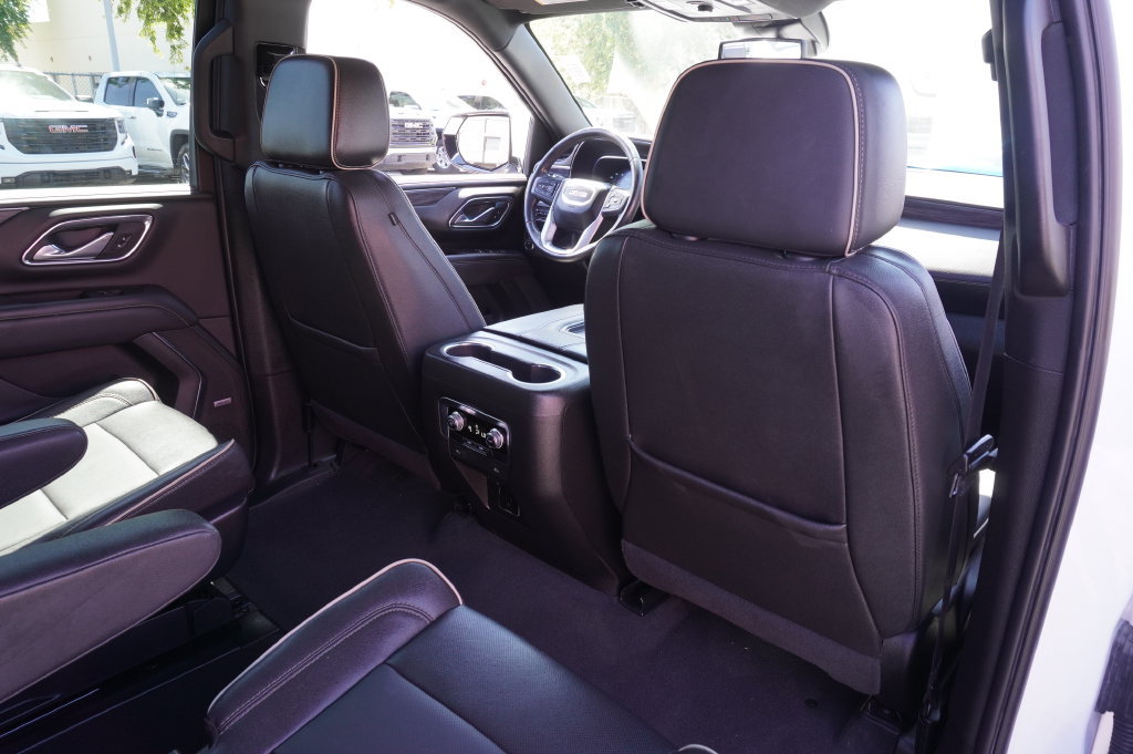 Certified 2023 GMC Yukon XL SLT AWD/4WD image 12