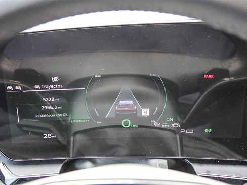 Used 2025 Audi Q6 e-tron Premium w/ Convenience Package image 23