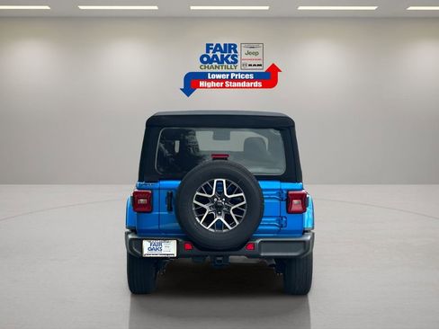 Certified 2024 Jeep Wrangler Sahara image 11