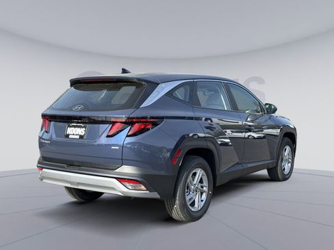 New 2026 Hyundai Tucson SE image 7