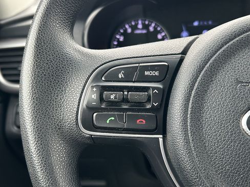 Used 2018 Kia Optima LX image 21