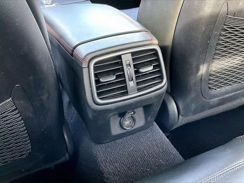 Used 2019 Genesis G70 3.3T Advanced w/ Sport Package image 30