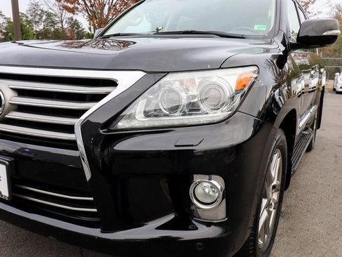 Used 2013 Lexus LX 570 4WD image 24