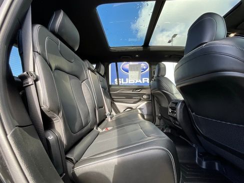 Used 2022 Jeep Grand Cherokee Overland image 14