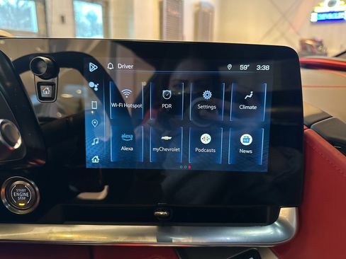 Used 2025 Chevrolet Corvette Stingray Premium Conv w/ Z51 Performance Package image 17