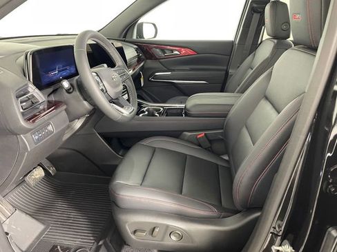 New 2026 Chevrolet Traverse Z71 image 2