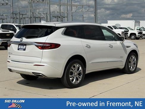 Used 2021 Buick Enclave Avenir w/ Avenir Technology Package AWD/4WD image 4