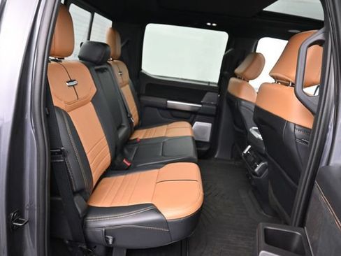Used 2023 Ford F150 Platinum AWD/4WD image 6