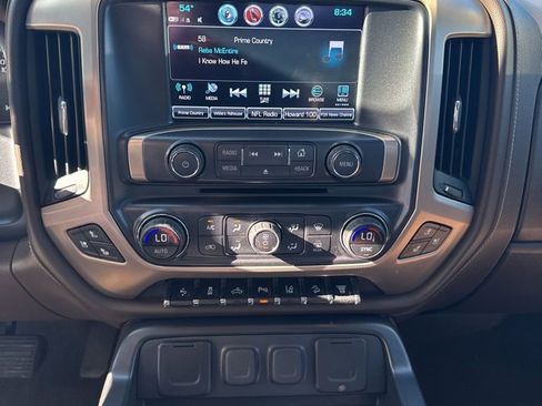 Used 2018 GMC Sierra 2500 Denali w/ Duramax Plus Package AWD/4WD image 8