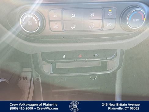 Used 2022 Chevrolet Colorado W/T RWD image 8