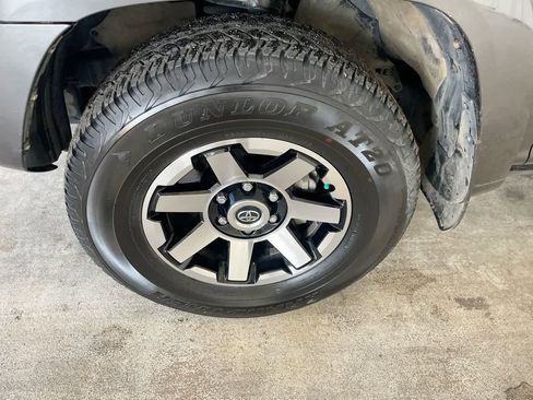 Certified 2021 Toyota 4Runner SR5 Premium w/ Moonroof Package image 10